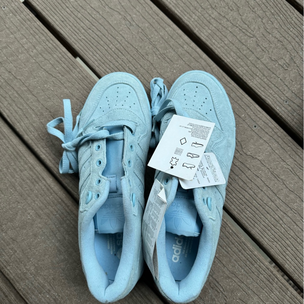 Brand New Without Tags Adidas Sneakers! US W 10/ M 8.5